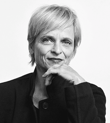Prof. Barbara Holzer