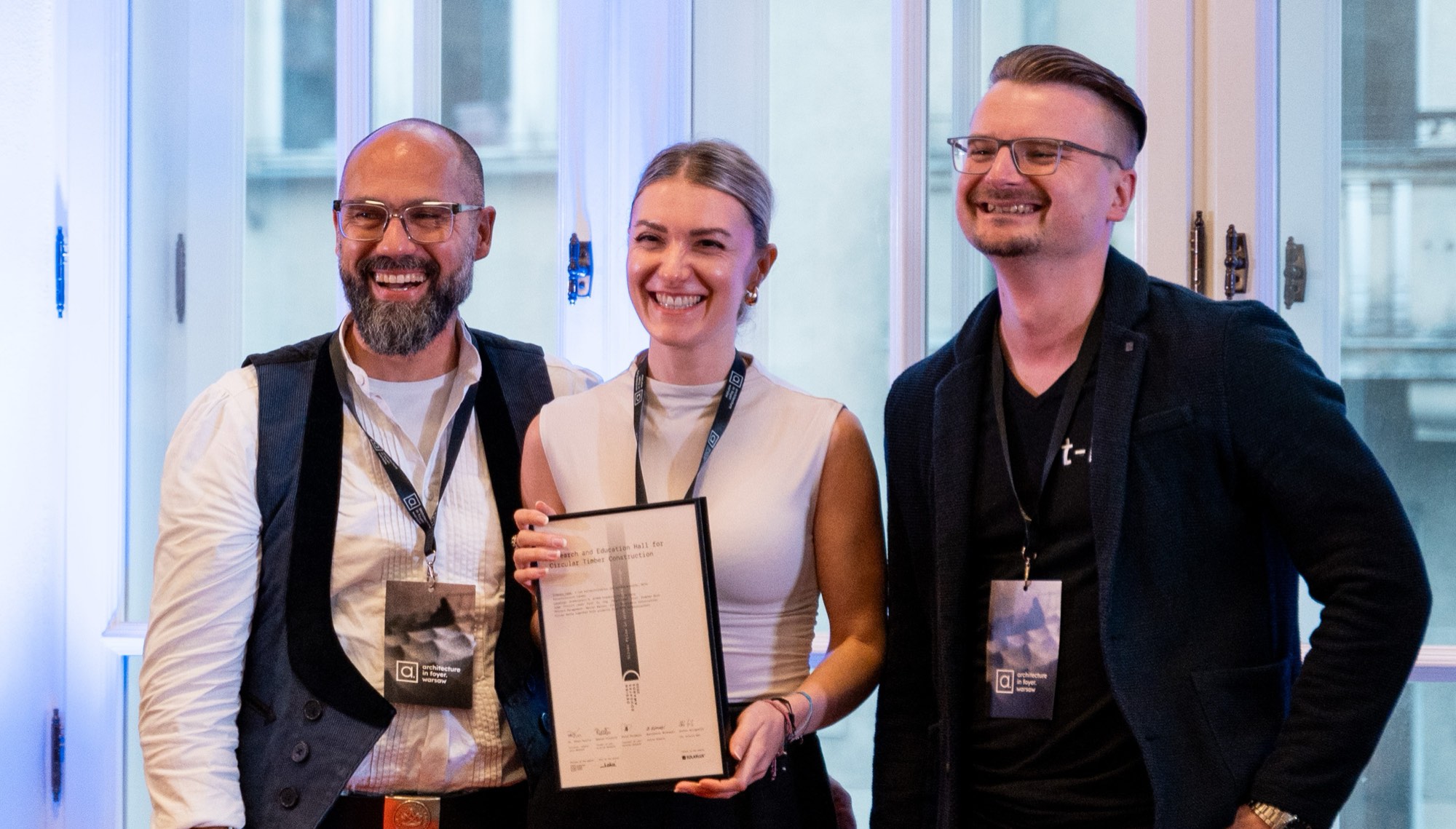 Research and Education Hall for Circular Timber Construction — the team with its certificate