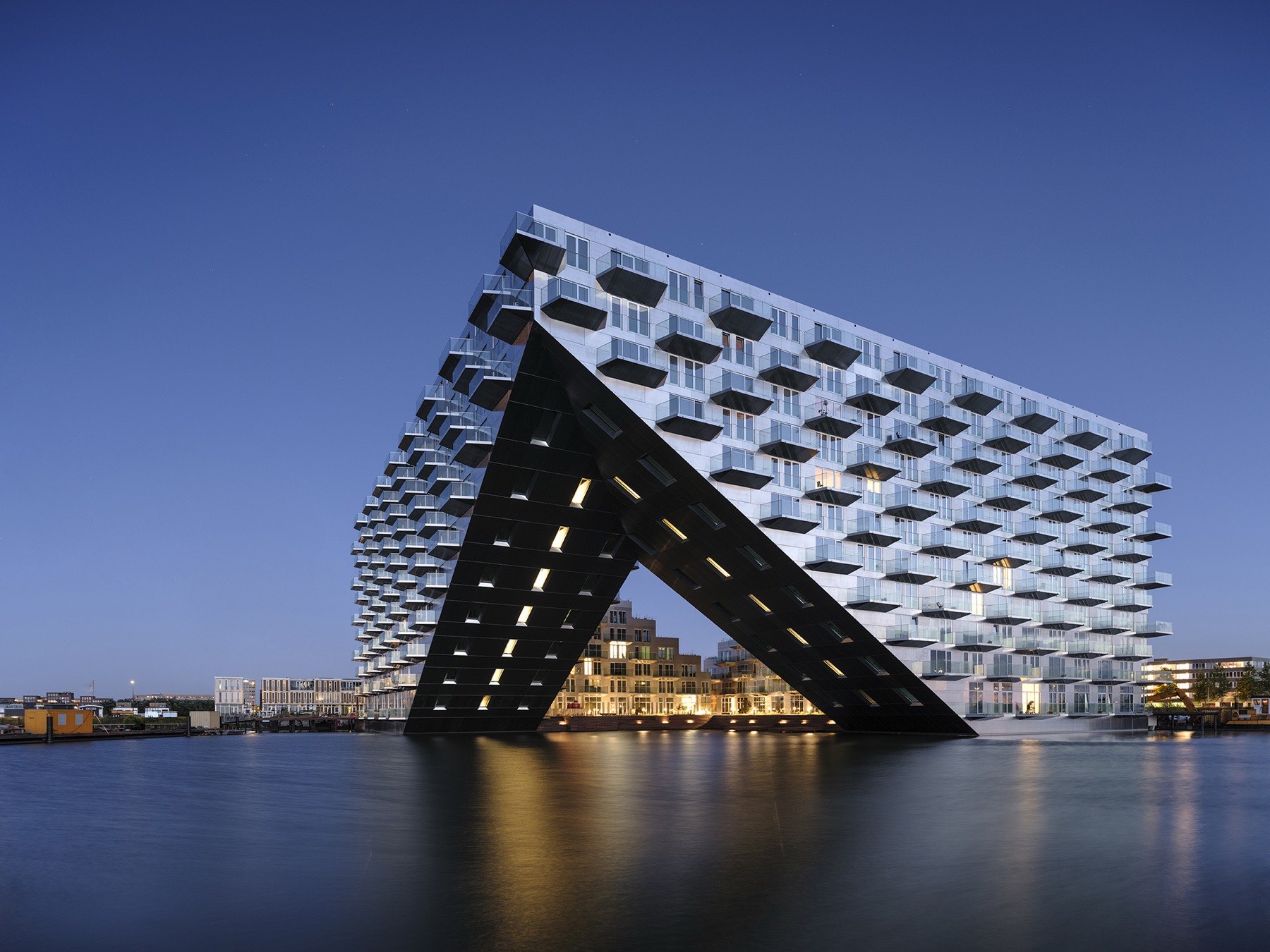 Sluishuis, Barcode Architects